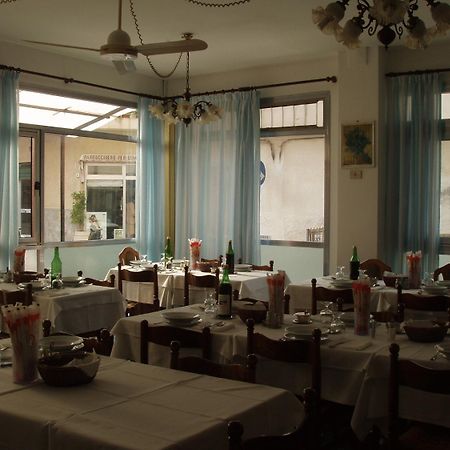 Hotel Aquilia Laigueglia Bagian luar foto