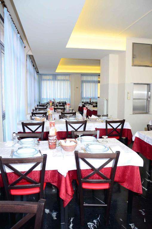Hotel Aquilia Laigueglia Bagian luar foto