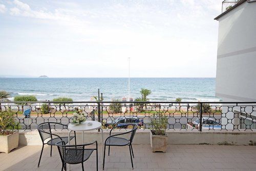 Hotel Aquilia Laigueglia Bagian luar foto